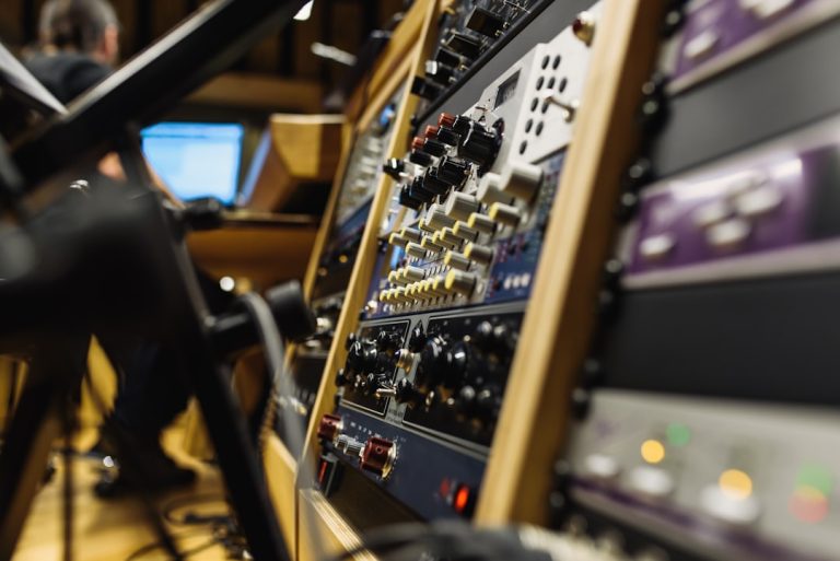 The Soundtrack of Sustainability: Eco-Friendly Alternatives in the World of Audio Equipment