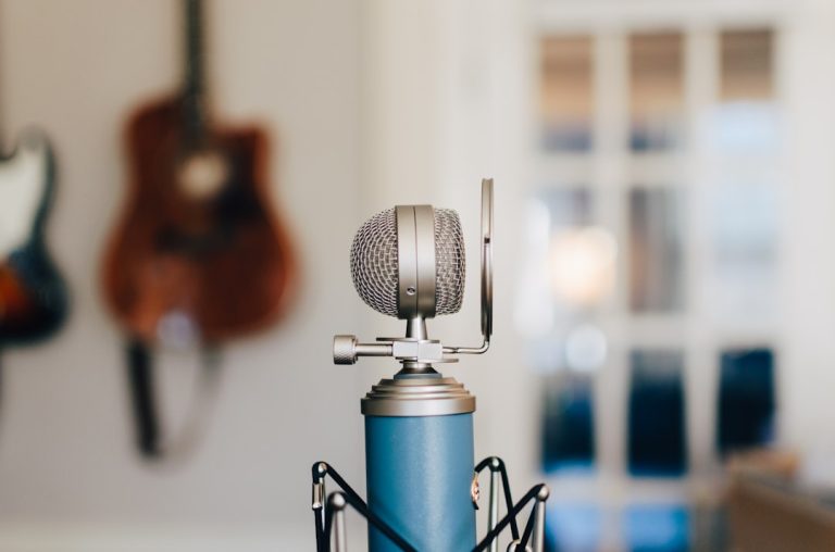 The Symphony of Sound: Exploring the Emotional Impact of High-Quality Audio Equipment